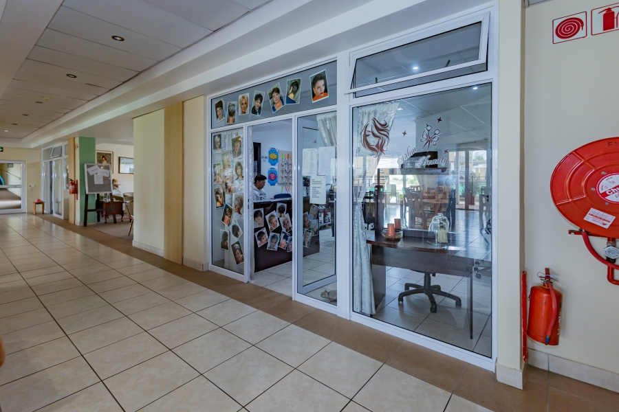 2 Bedroom Property for Sale in Welgelegen Western Cape